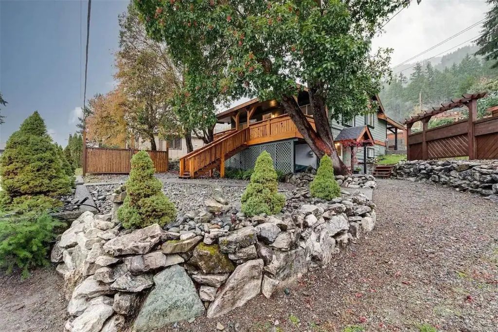 Cowichan Lake Cottages | 10659 Youbou Rd, Youbou, BC V0R 3E1, Canada | Phone: (250) 301-5984