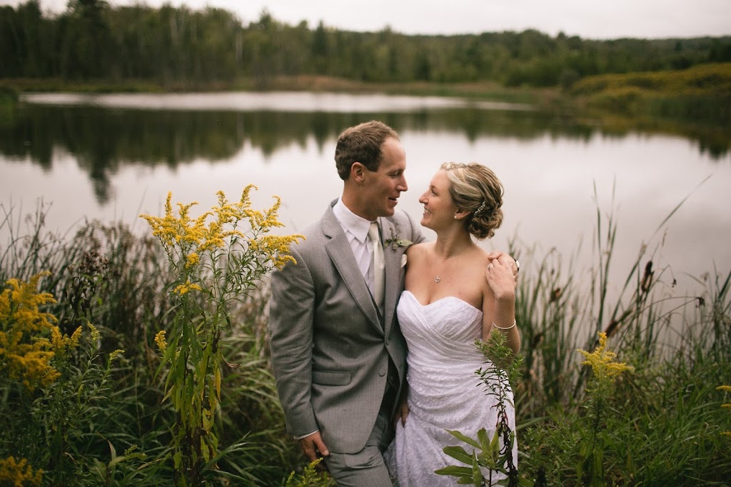 Hollowbrook Highlands | 1020 Gray Rd, Pontypool, ON L0A 1K0, Canada | Phone: (416) 899-8412