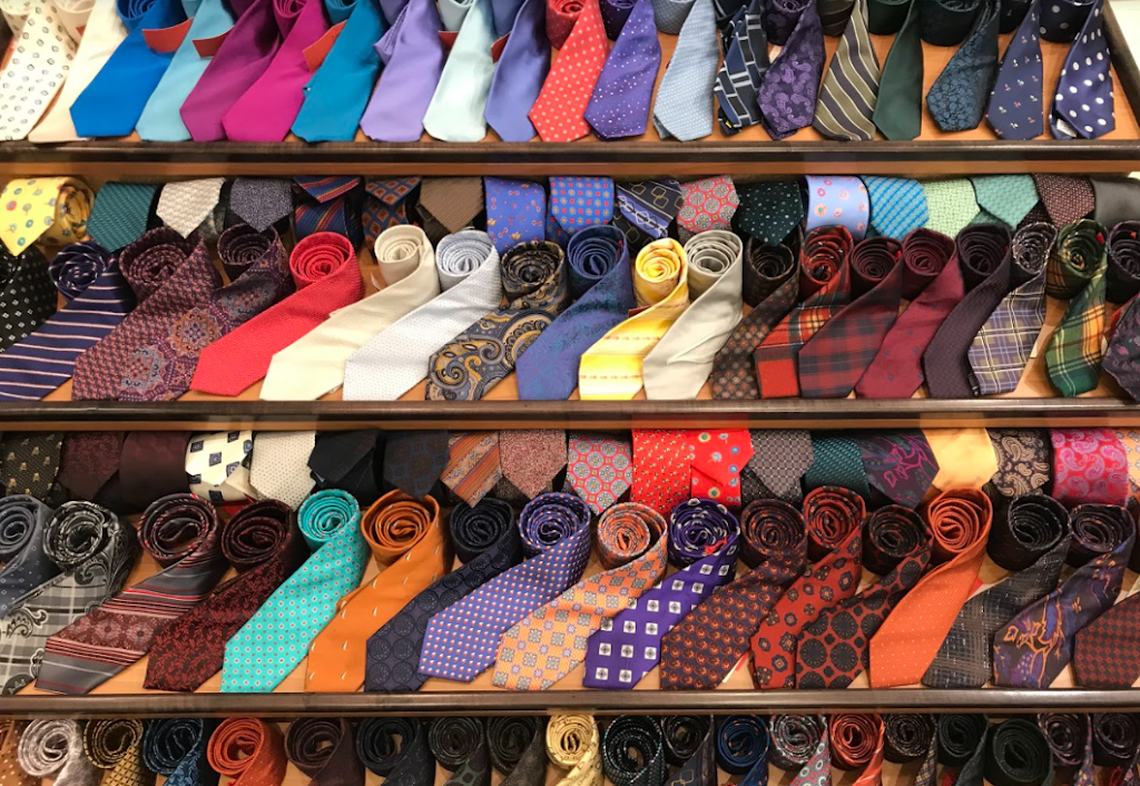 Vernini Uomo | 1200 Boulevard St-Laurent #532, Ottawa, ON K1K 3B8, Canada | Phone: (613) 746-3452