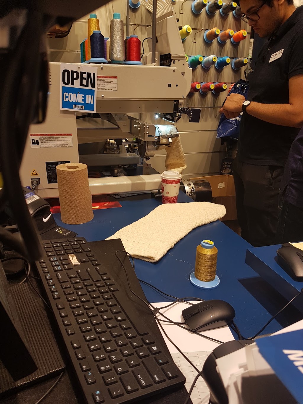 Lids | 5100 Erin Mills Pkwy b241, Mississauga, ON L5M 7E1, Canada | Phone: (905) 997-4100