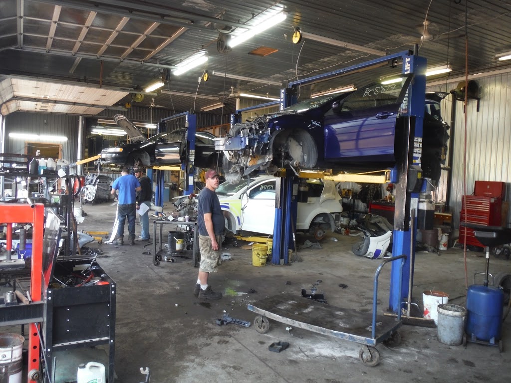 Hanks Auto Wreckers | 2637 Herrgott Rd, St. Clements, ON N0B 2M0, Canada | Phone: (519) 699-5283