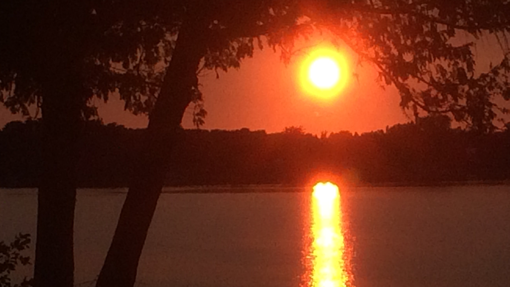 Isle View Lake Cottages | 46 Coon Point Rd, Alburg, VT 05440, USA | Phone: (802) 448-0195