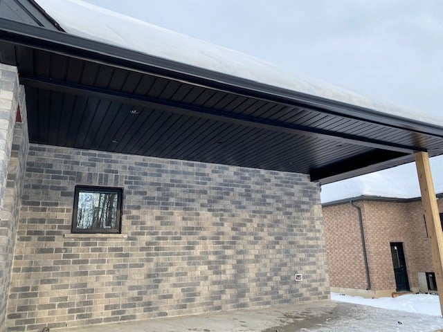 Gutter Gurus Inc | 18 Hutton Cres, Angus, ON L0M 1B6, Canada | Phone: (705) 424-4744