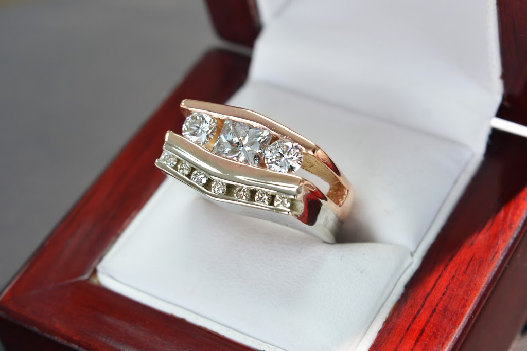 A&A Jewellers | 196 Henderson Hwy, Winnipeg, MB R2L 1L8, Canada | Phone: (204) 661-3494