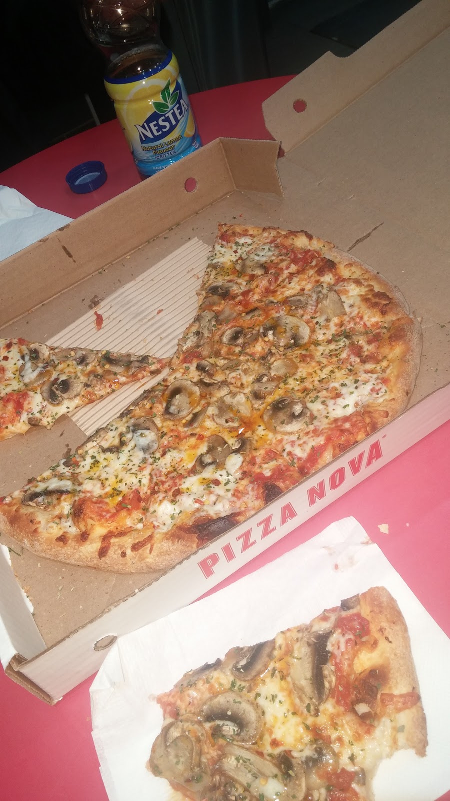 Pizza Nova | 8 Green Ln, Thornhill, ON L3T 7P7, Canada | Phone: (416) 439-0000