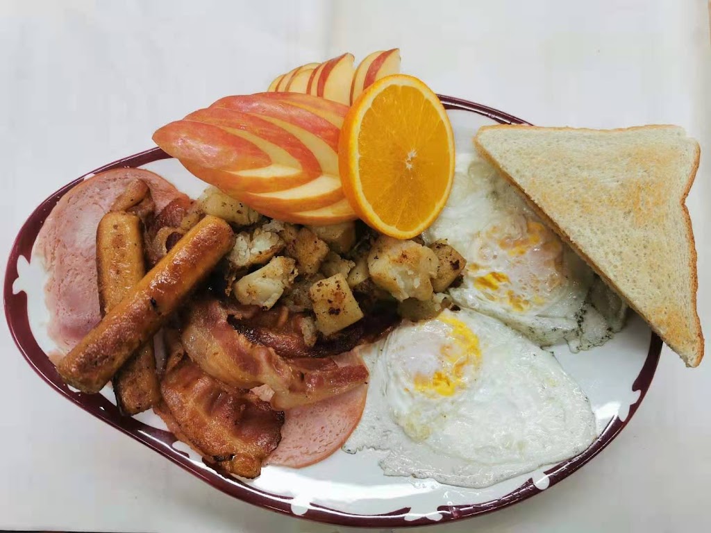 Restaurant Chez Yolande | 5393 Rue Notre Dame O, Montréal, QC H4C 1T7, Canada | Phone: (514) 802-0283