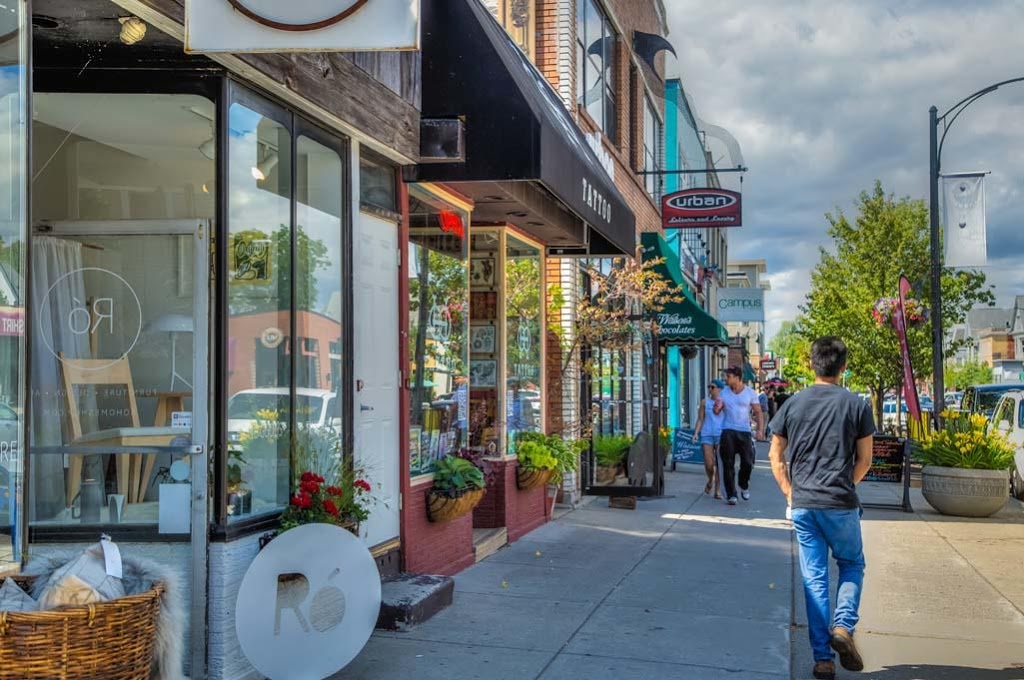 HUNT Real Estate ERA | 720 Elmwood Ave, Buffalo, NY 14222, USA | Phone: (716) 883-2200