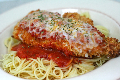 Calabrese Pizza | 3019 Lake Shore Blvd W, Etobicoke, ON M8V 1K2, Canada | Phone: (416) 503-0999