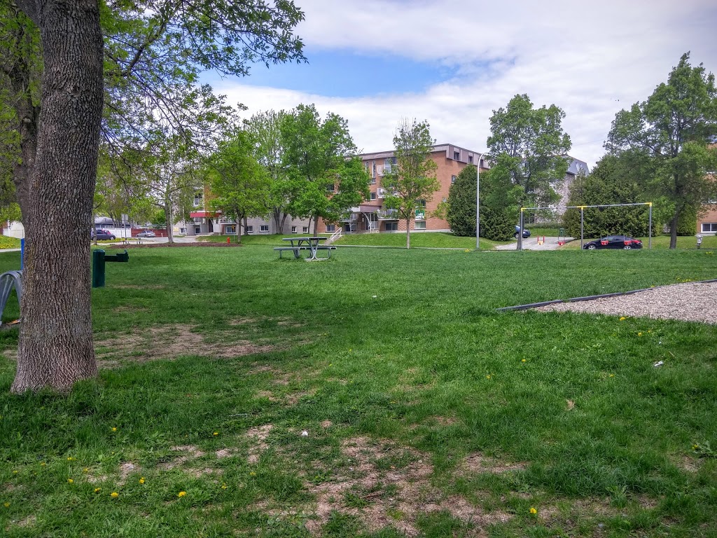 Parc des Roseraies | park | Place des Roseraies, Sherbrooke, QC J1H 3A9, Canada