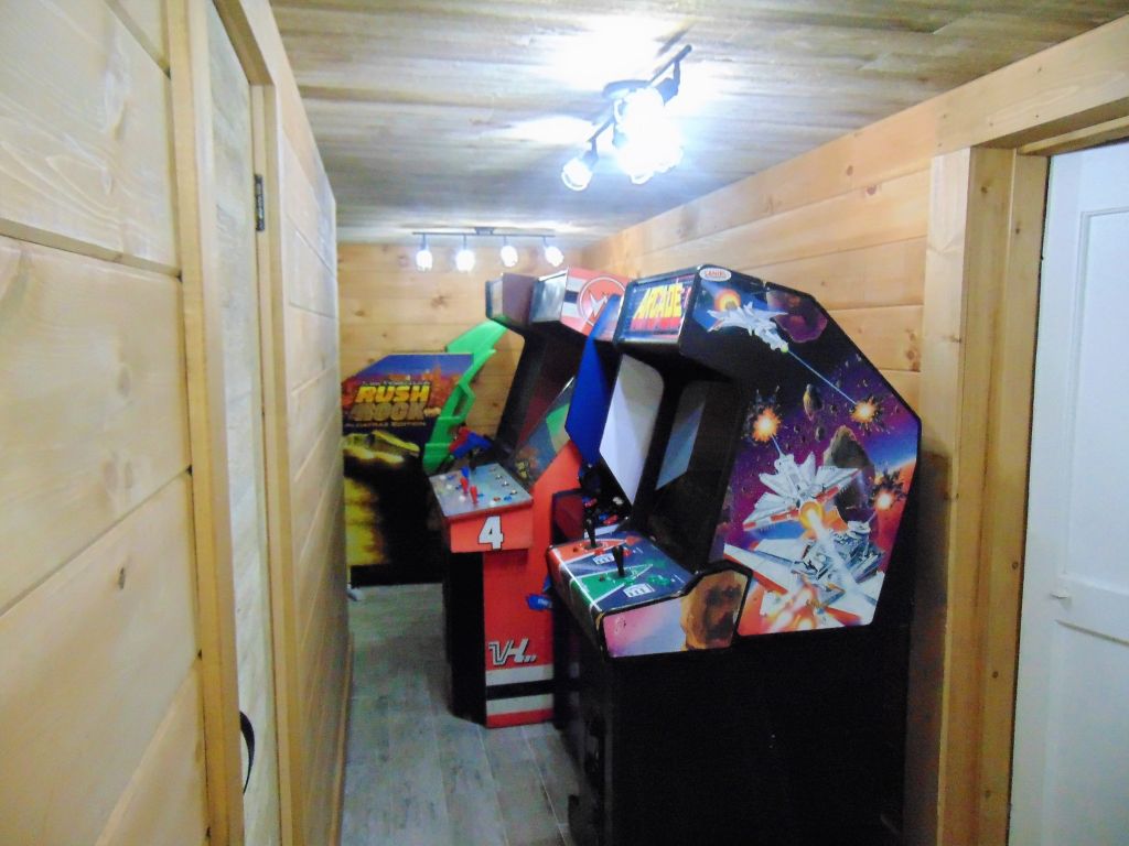 Chalet Le Monarque | 552 Rue de Monseigneur Provencher, Nicolet, QC J3T 1H3, Canada | Phone: (819) 293-5047