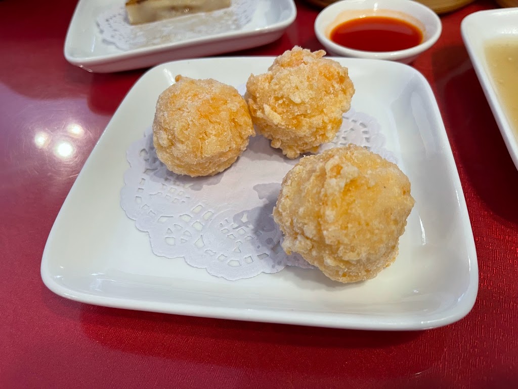 Has Dim Sum Noodle House | 870 Somerset St W, Ottawa, ON K1R 6R7, Canada | Phone: (613) 680-1688
