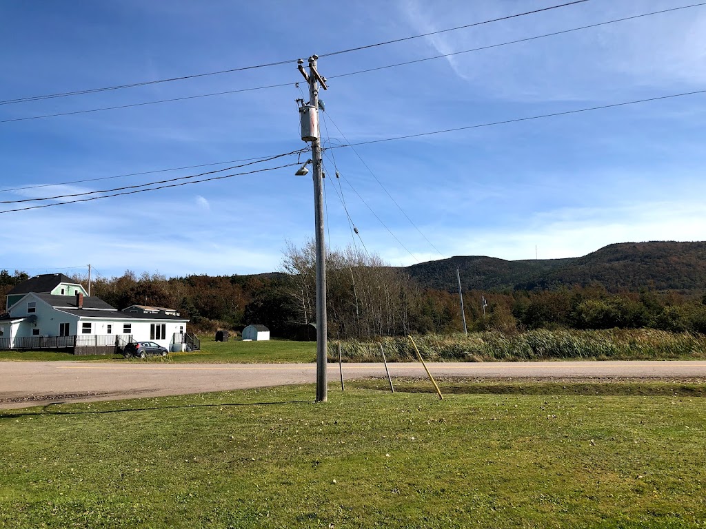 Floras Cabot Trail | 14208 Cabot Trail, Chéticamp, NS B0E 1H0, Canada | Phone: (902) 224-3139