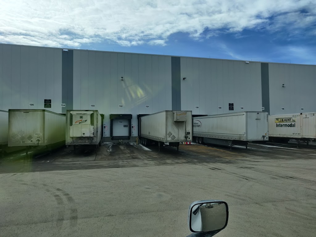 Amazon Horizon Non-Sort Facility (YEG1) | storage | 39 Ave, Nisku, AB T6W 4A3, Canada | 7803127542 OR +1 780-312-7542