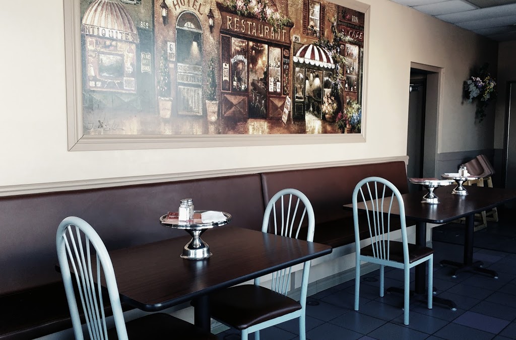 Sissios Place | 435 Lyndoch St, Corunna, ON N0N 1G0, Canada | Phone: (519) 862-0062