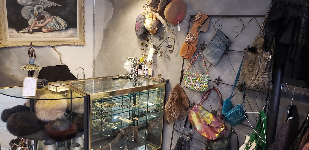 Thrifterie | 79 Av. Fairmount O, Montréal, QC H2T 2M3, Canada | Phone: (514) 718-7905