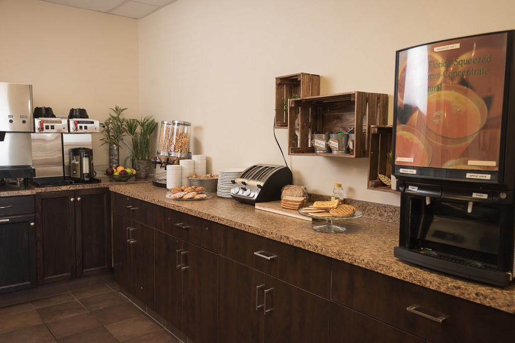 Heartland Hotel | 5702 47 Ave, Lamont, AB T0B 2R0, Canada | Phone: (780) 579-2001