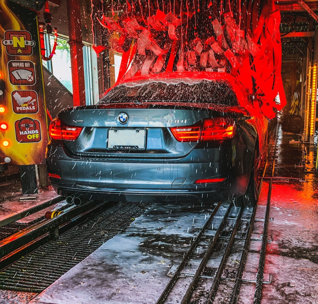 Crosstown Car Wash | 1212 Dupont St, Toronto, ON M6H 2A4, Canada | Phone: (416) 531-0776