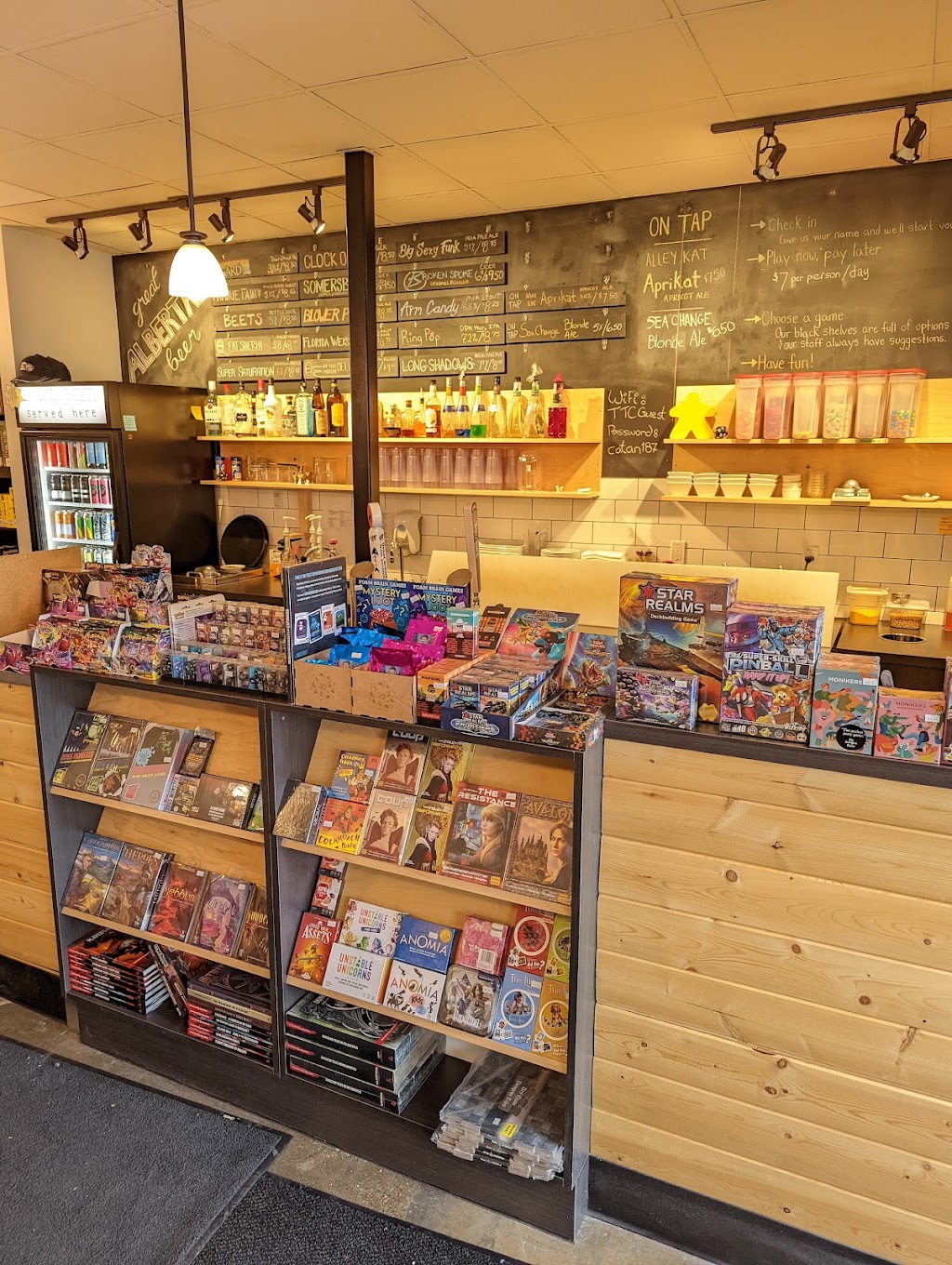 Table Top Cafe | 5716 75 Street NW, Edmonton, AB T6E 5X6, Canada | Phone: (587) 524-5323