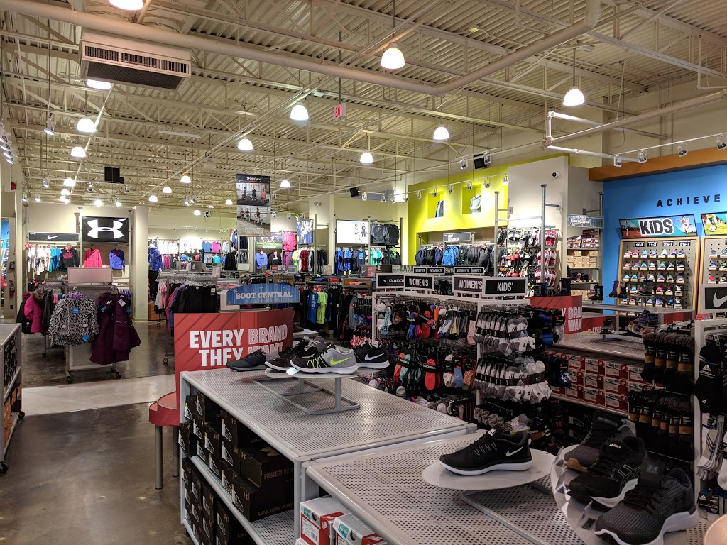 Sport Chek | 285 Geneva St, St. Catharines, ON L2N 2G1, Canada | Phone: (905) 937-4187