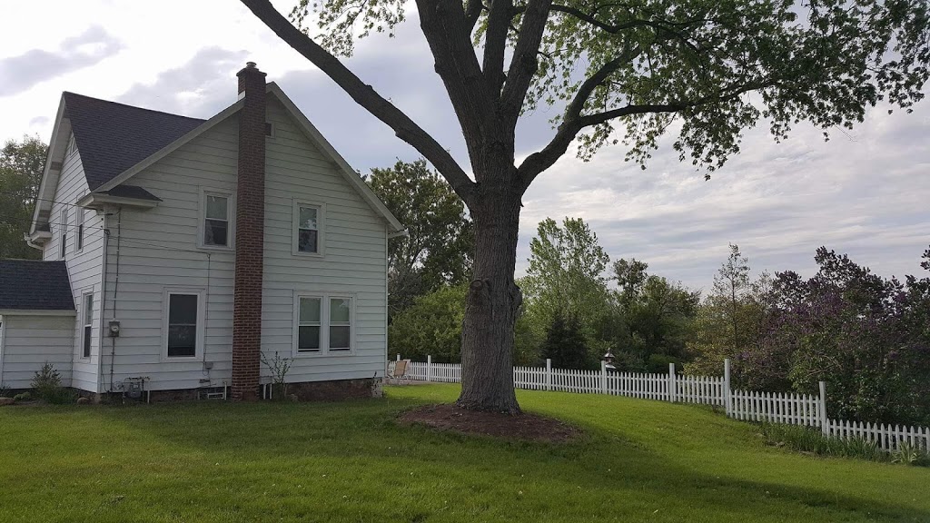 Wolf Ridge Guest House | 4981 Ridge Rd, Lockport, NY 14094, USA | Phone: (716) 479-1412