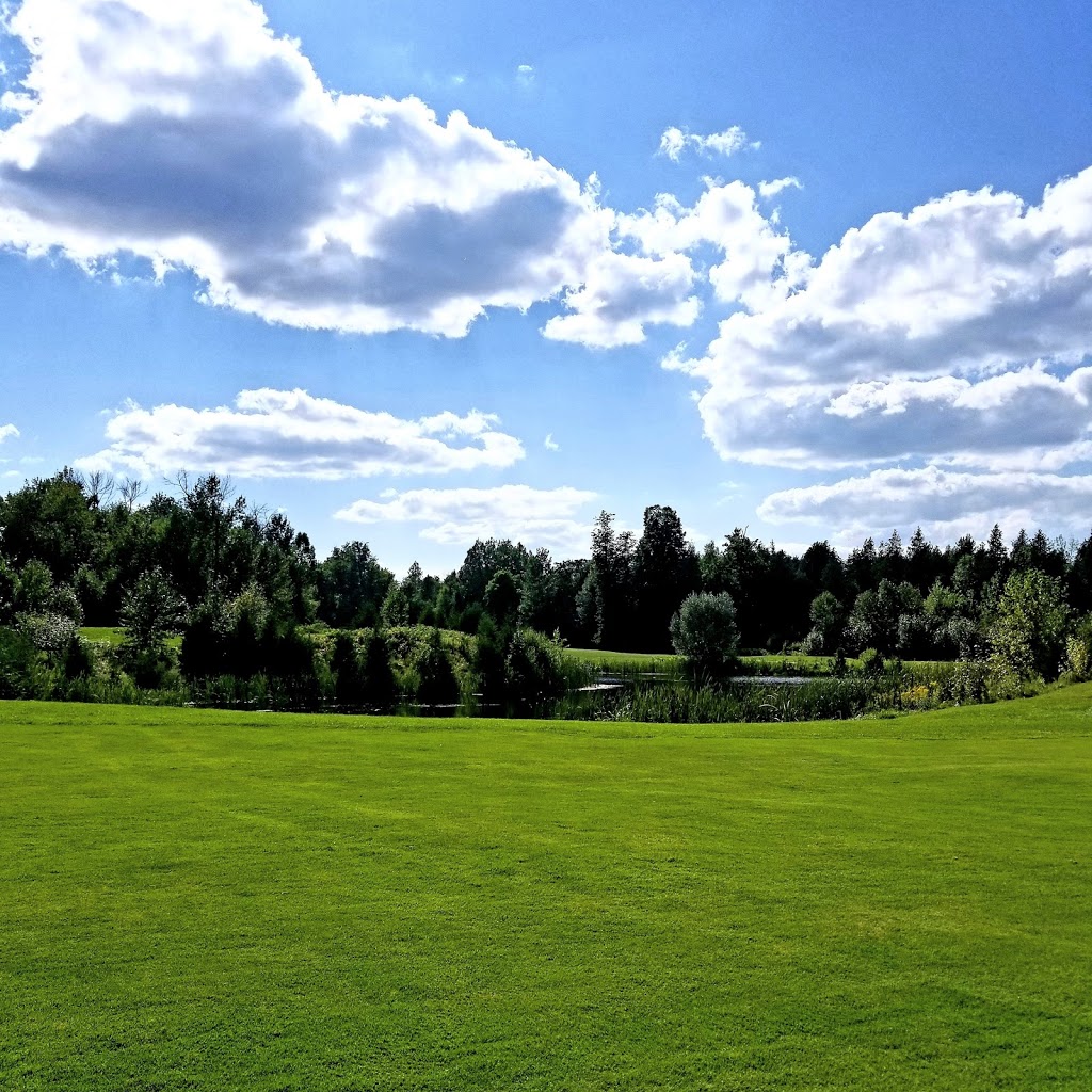 Greensmere Golf & Country Club | 1717 Bearhill Rd, Carp, ON K0A 1L0, Canada | Phone: (613) 839-7772
