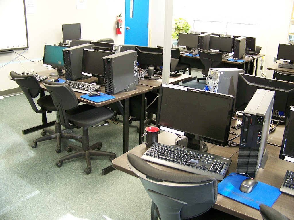 Walpole Island First Nation Employment & Training | 118 Tahgahoning Rd, Wallaceburg, ON N8A 4K9, Canada | Phone: (519) 627-7148