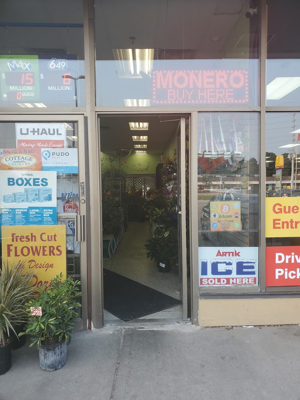 FastBTC Bitcoin ATM - J & H Flower Convenience | 585 Lakeshore Rd E Unit: C, Mississauga, ON L5G 1H9, Canada | Phone: (888) 832-1282