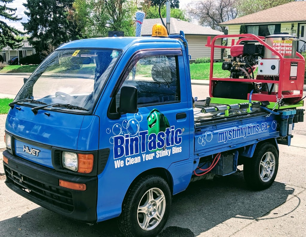 BinTastic | 332 Trafford Dr NW, Calgary, AB T2K 2S9, Canada | Phone: (587) 353-6787