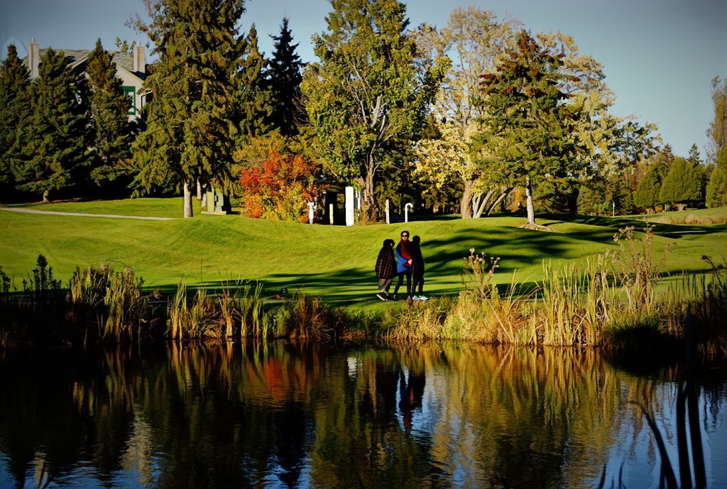 Maple Pub & Patio | 1235 Deerhurst Dr, Huntsville, ON P1H 2E8, Canada | Phone: (705) 789-6411