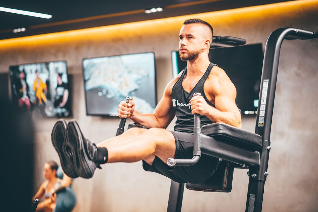 Alushi Fitness Trainer | 2435 22a St NW, Calgary, AB T2M 3X7, Canada | Phone: (825) 561-4699