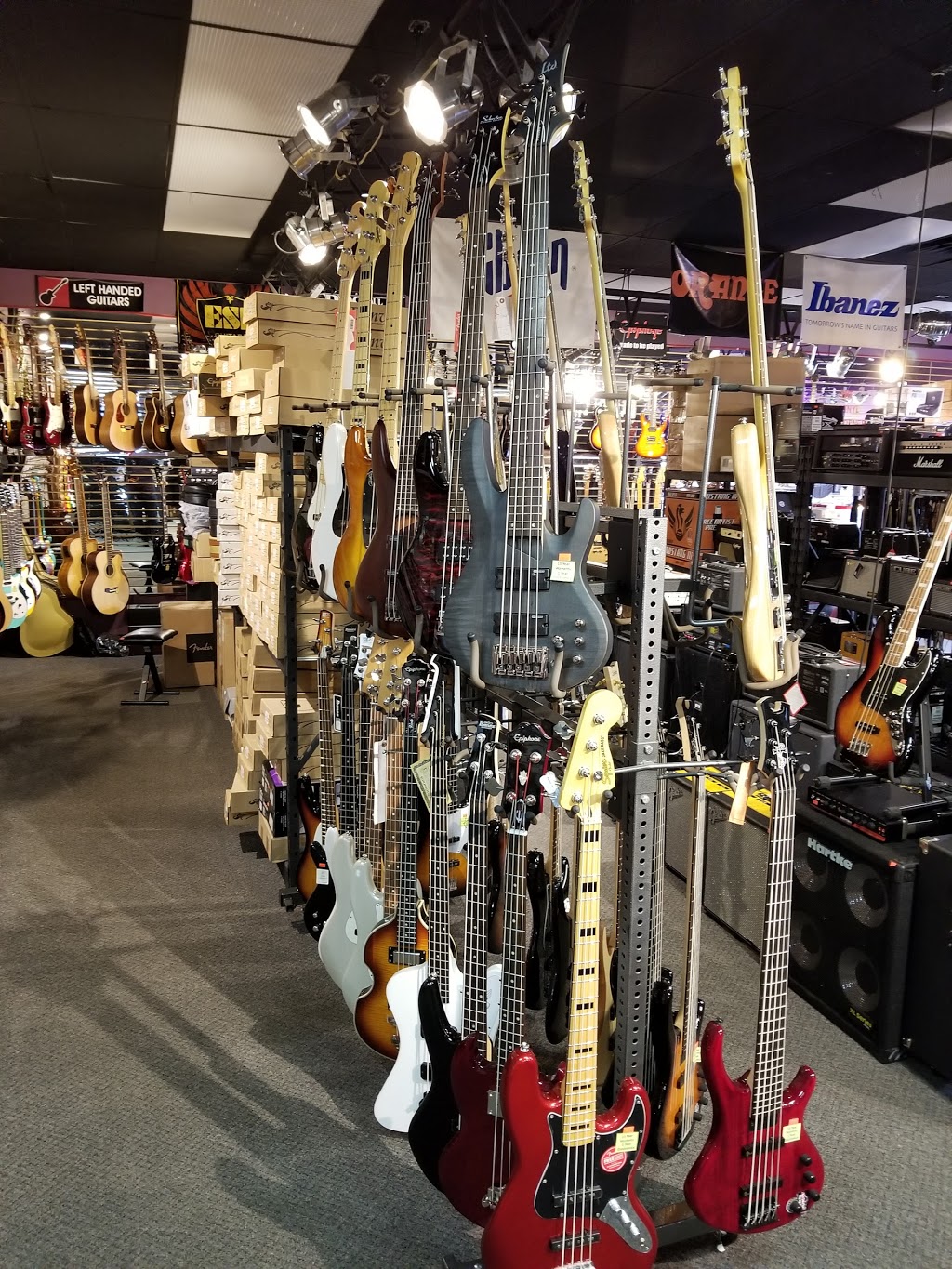 Long & McQuade Musical Instruments | 139 Charing Cross St, Brantford, ON N3R 2J3, Canada | Phone: (519) 753-6804