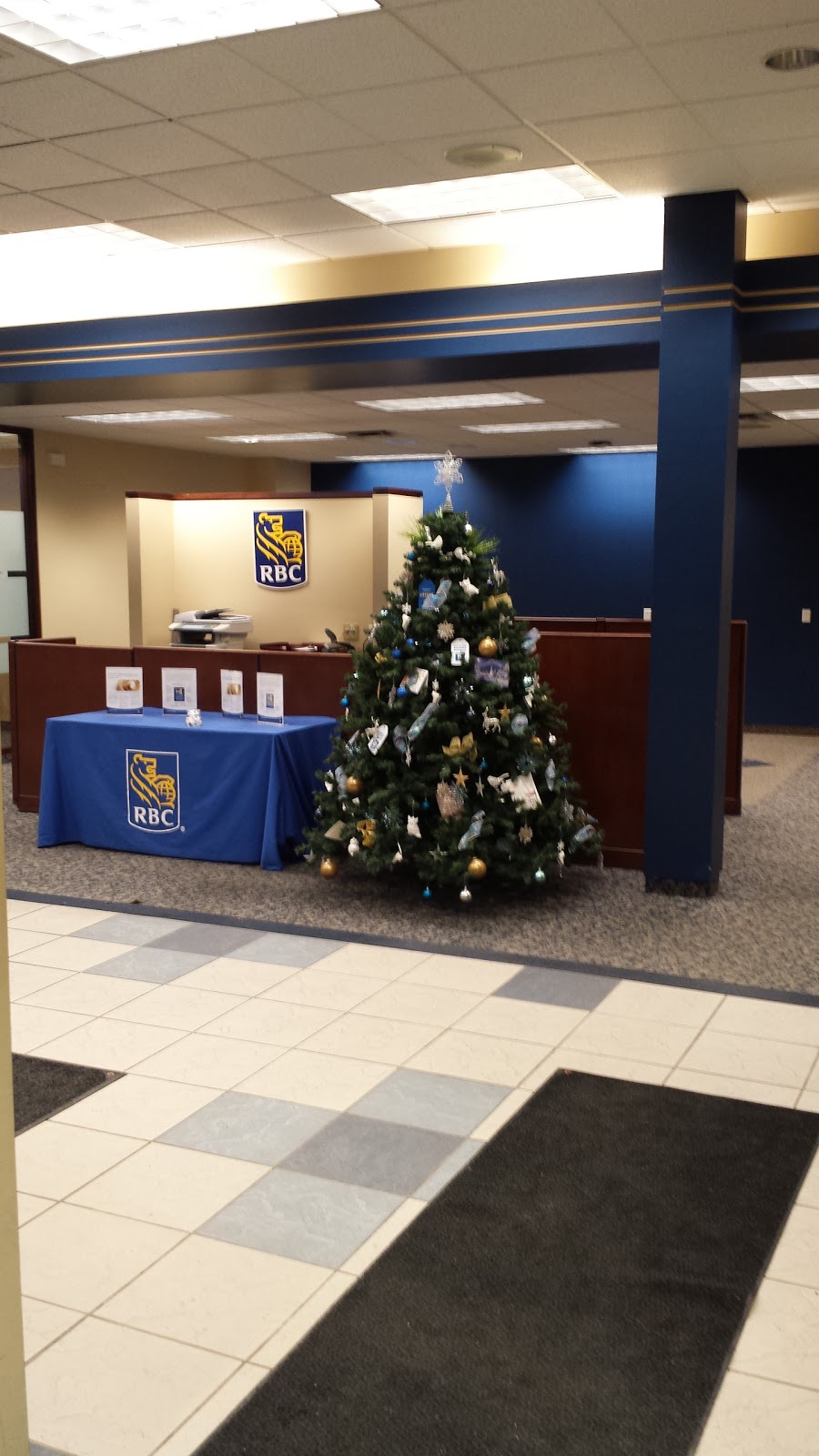 RBC Royal Bank | 1427 Boulevard Graham, Mont-Royal, QC H3P 3M9, Canada | Phone: (514) 340-3080