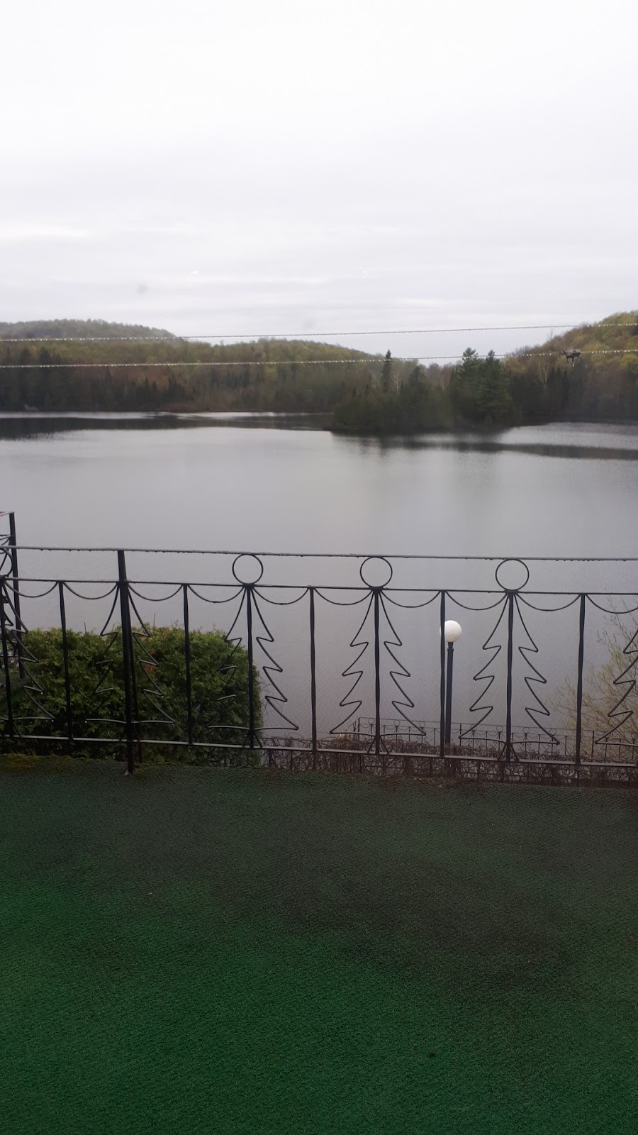 Pointe DArgent | 24 Chem. du Lac A lOurs, Saint-Hippolyte, QC J8A 3S1, Canada | Phone: (450) 563-3449