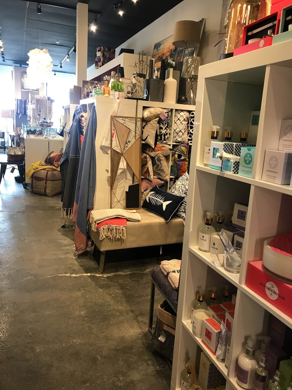 Laurence Alexandre | 1221 Rue Charles Albanel, Québec, QC G1X 4Y5, Canada | Phone: (418) 877-9914