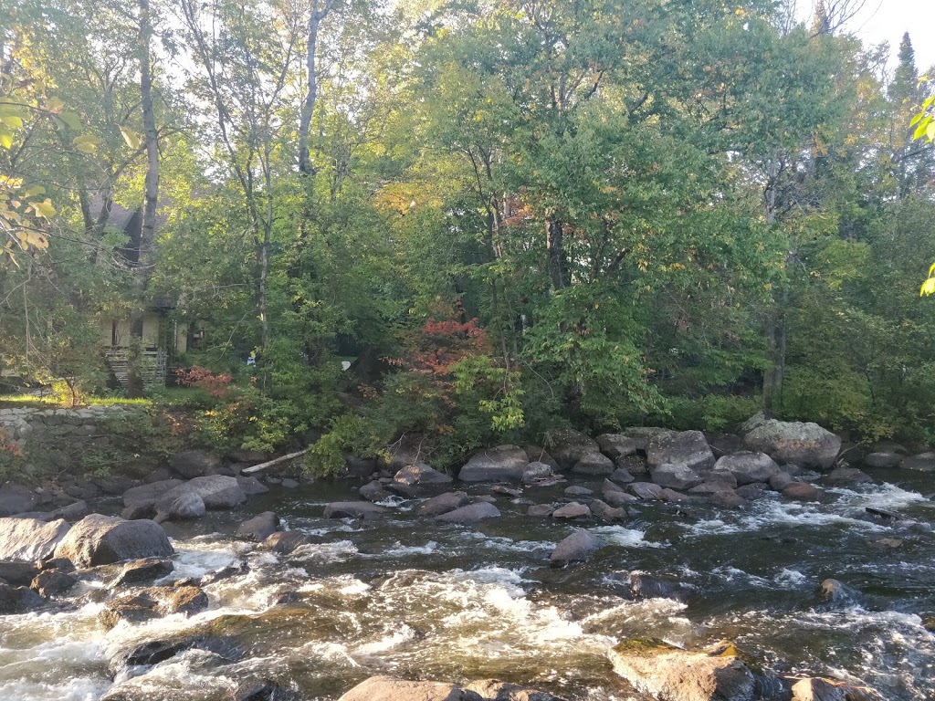 Val David (shallal) | 1422 Chemin de la Rivière, Val-David, QC J0T 2N0, Canada
