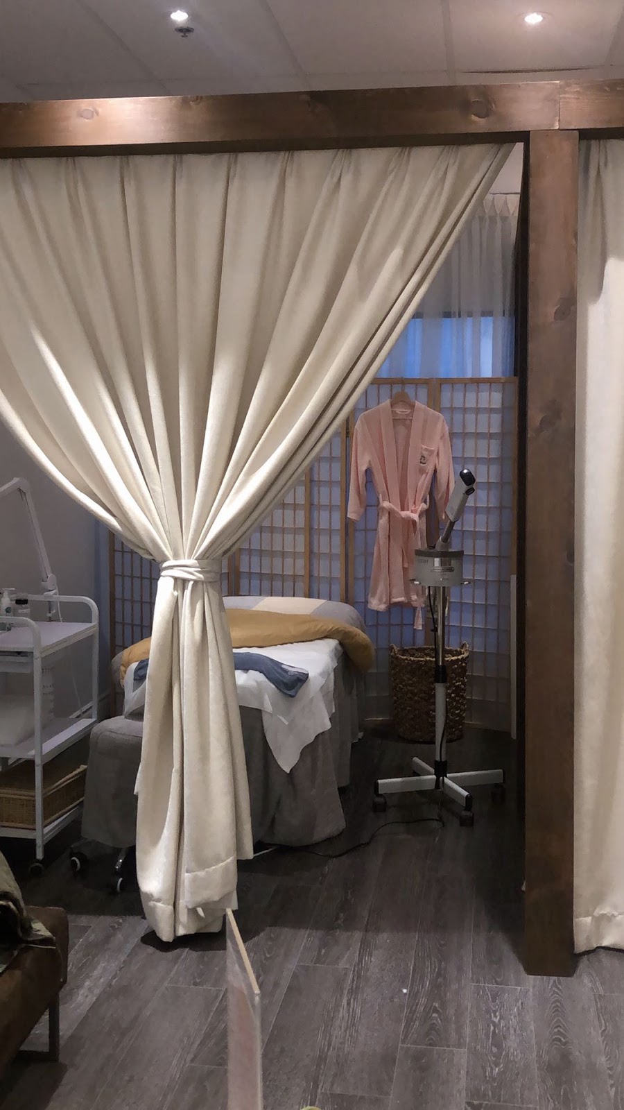 Chu Skin | 40 Vogell Rd Unit 55, Richmond Hill, ON L4B 3K6, Canada | Phone: (905) 237-8575