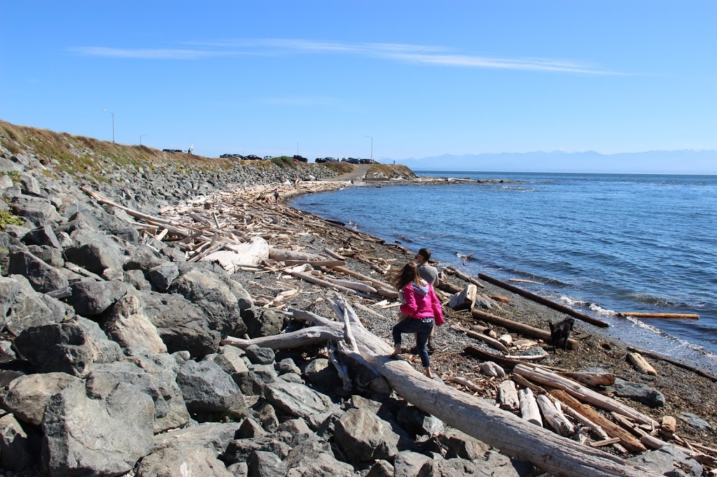 Spiral Beach | 1119 Dallas Rd, Victoria, BC V8V, Canada | Phone: (250) 361-0500