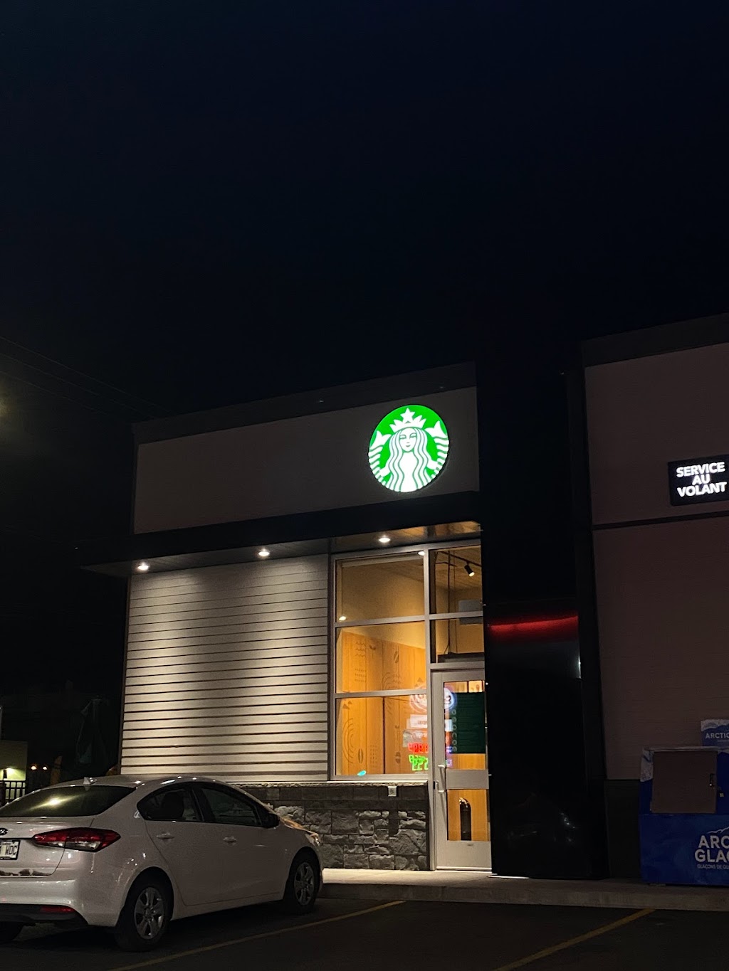 Starbucks | 2855 Bd des Sources #102, Dorval, QC H9R 4N3, Canada | Phone: (514) 473-8378