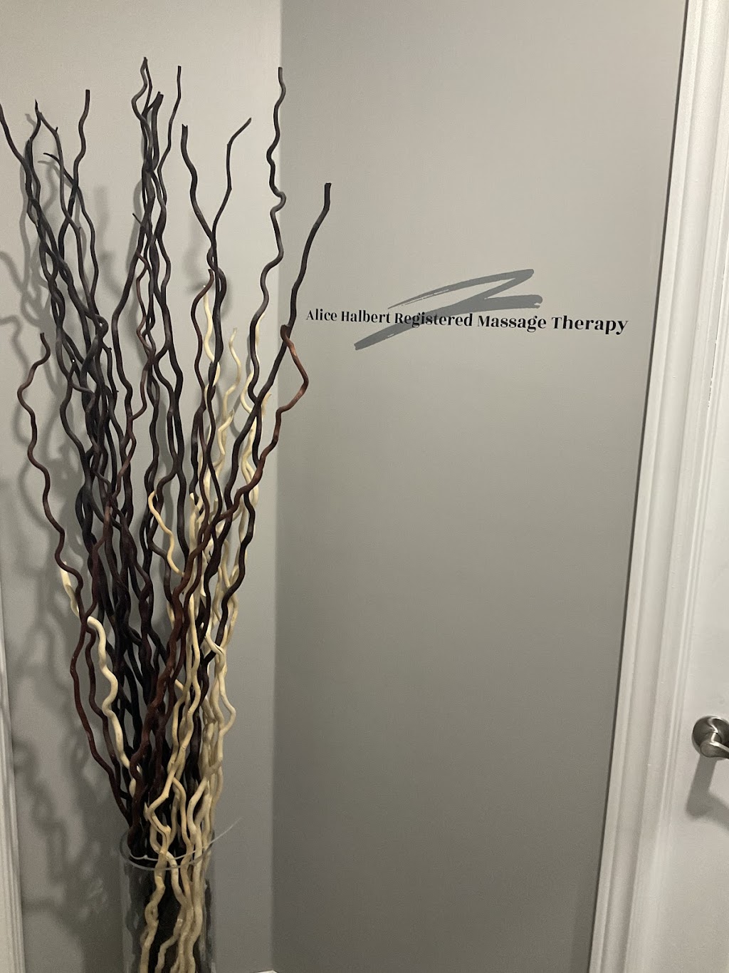 Alice Halbert Registered Massage Therapy | 134 Harnesworth Crescent, Waterdown, ON L8B 0J3, Canada | Phone: (289) 795-9832