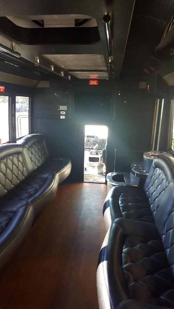 Your Choice Limo | 2800 Kingston Rd unit 25, Scarborough, ON M1M 1M7, Canada | Phone: (647) 208-7281