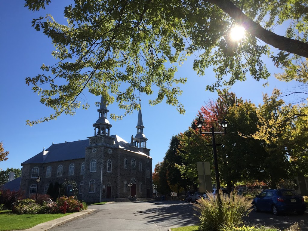 Deschambault Public Market | Rue de lÉglise, Deschambault, QC G0A 1S0, Canada | Phone: (418) 326-2733