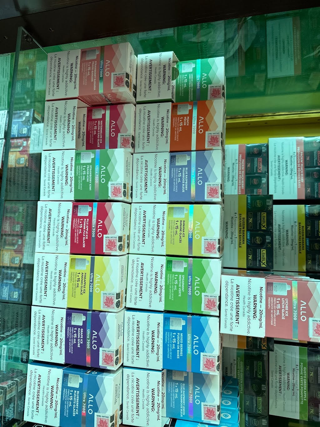 The Vapours Den | 93 Baldwin St, Belleville, ON K8P 2V5, Canada | Phone: (613) 689-4999