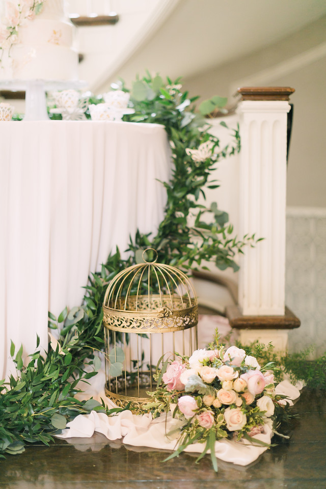 Flowers Time | 630 Rivermede Rd Unit 10, Concord, ON L4K 3M5, Canada | Phone: (647) 825-3543
