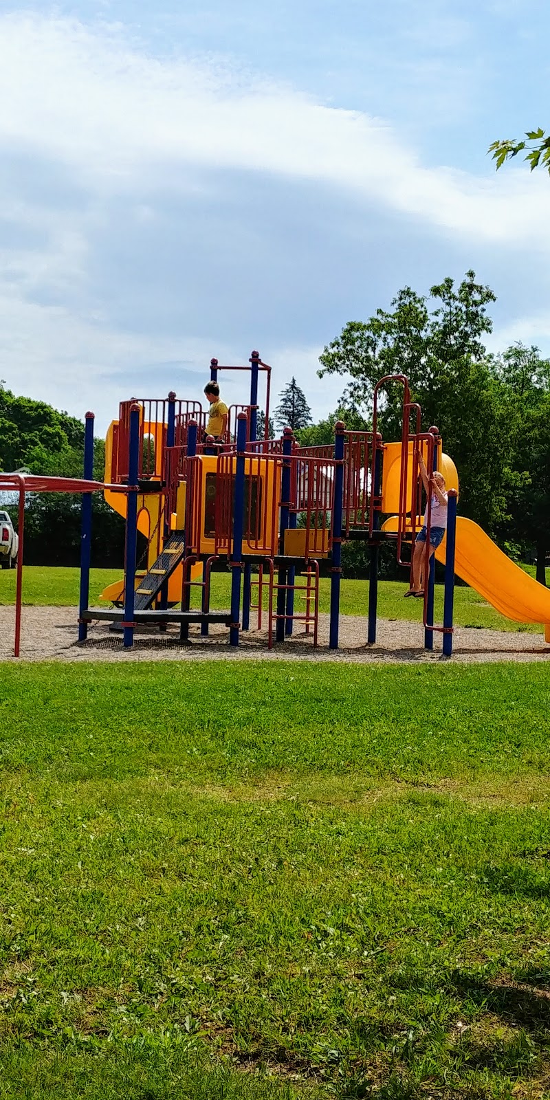 Sunnyside Park | 340 Main St, Sussex, NB E4E 1E4, Canada | Phone: (506) 432-4573