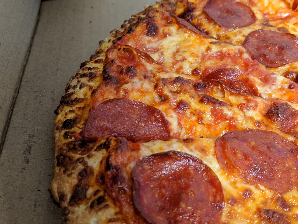 Delicious Pizza | 900 Fairway Crescent, Kitchener, ON N2A 4B3, Canada | Phone: (519) 896-8896