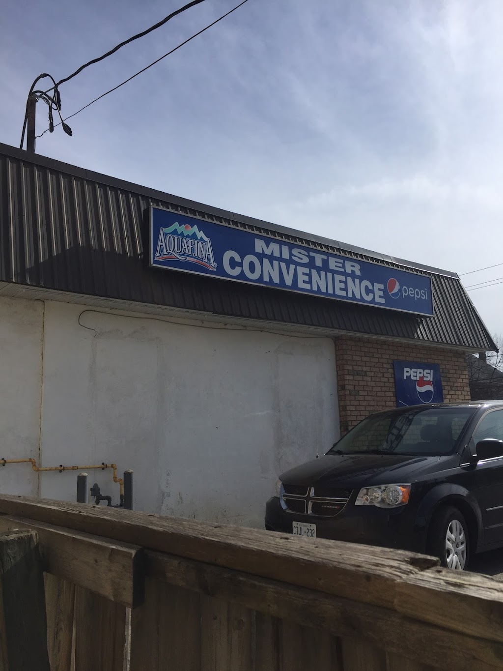 Mr Convenience | 1032 Monaghan Rd, Peterborough, ON K9J 5L1, Canada | Phone: (705) 745-8397