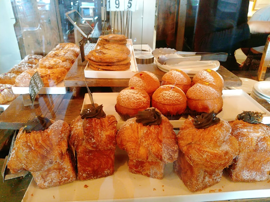 Café Portrait | 1120 Denman St, Vancouver, BC V6G 1T2, Canada | Phone: (604) 915-6993