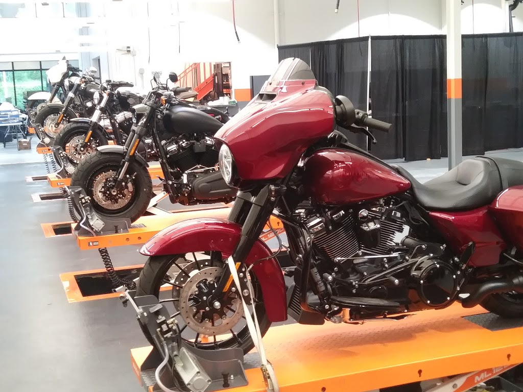 Policaro Harley-Davidson | 191 Wyecroft Rd, Oakville, ON L6K 3S3, Canada | Phone: (905) 825-7866