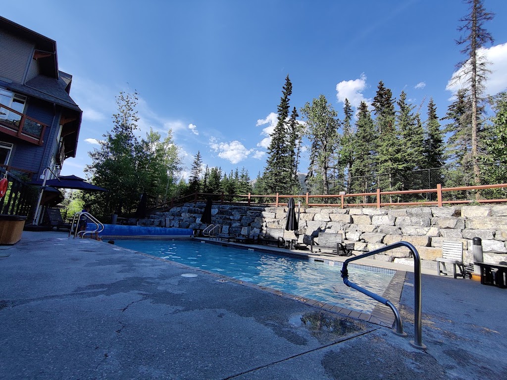 Blackstone Mountain Lodge by CLIQUE | 170 Kananaskis Way, Canmore, AB T1W 0A8, Canada | Phone: (403) 609-8098
