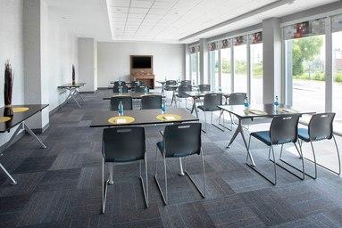 Aloft Buffalo Airport | 4219 Genesee St, Buffalo, NY 14225, USA | Phone: (716) 626-1800